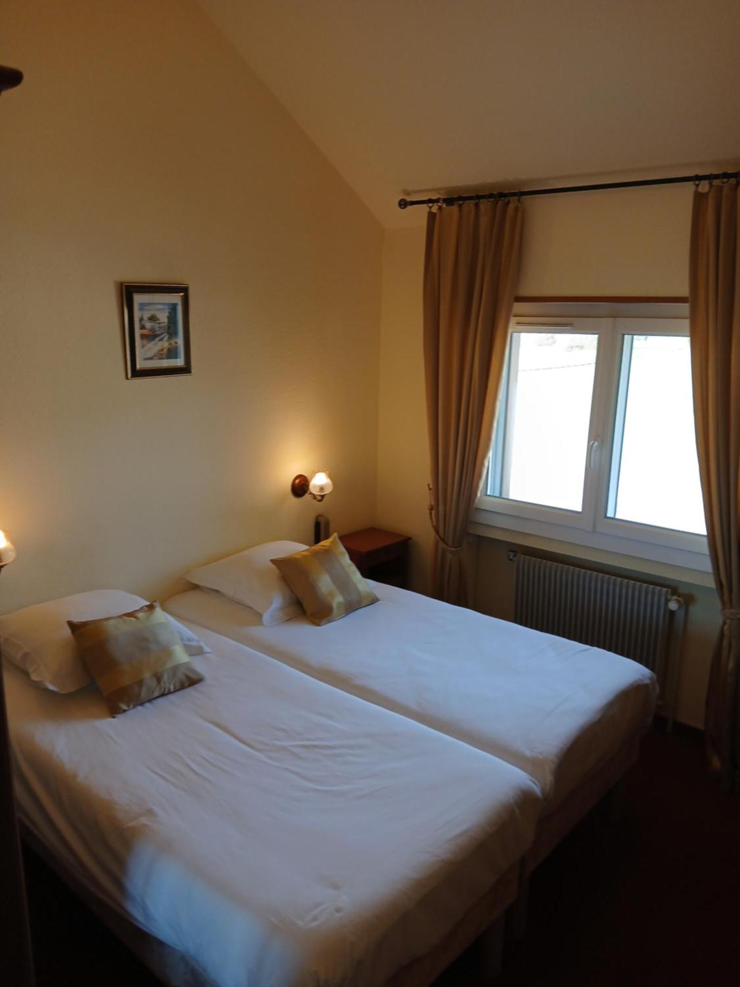 Hotel L'Oree Des Roches Saales Экстерьер фото