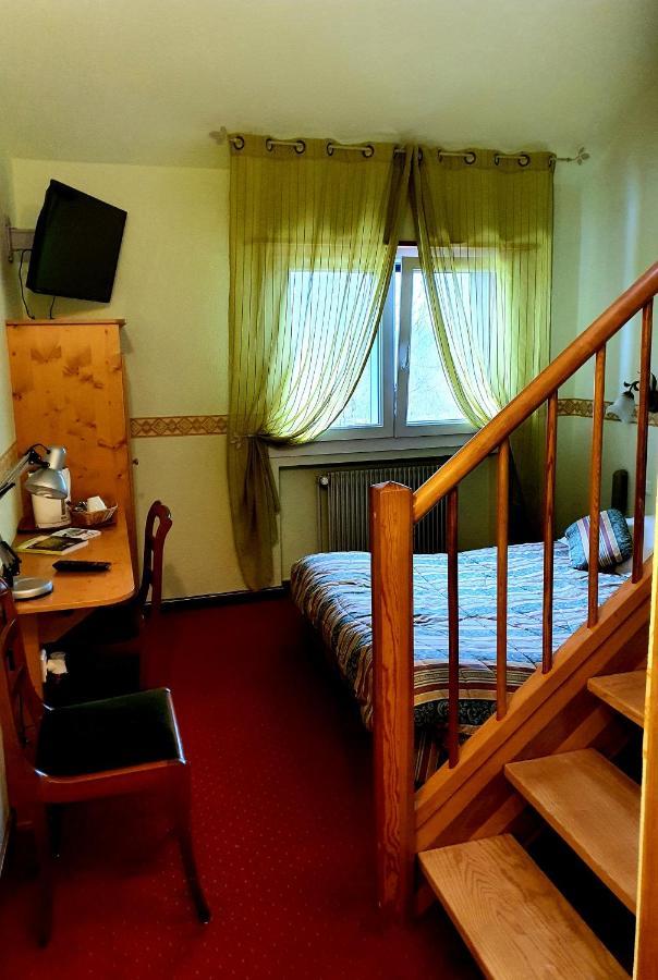 Hotel L'Oree Des Roches Saales Экстерьер фото