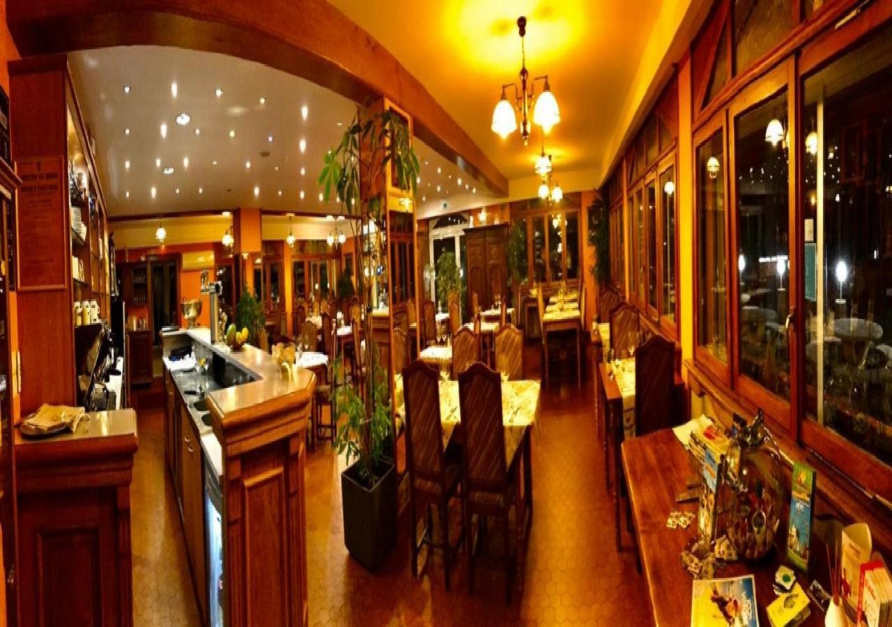 Hotel L'Oree Des Roches Saales Экстерьер фото
